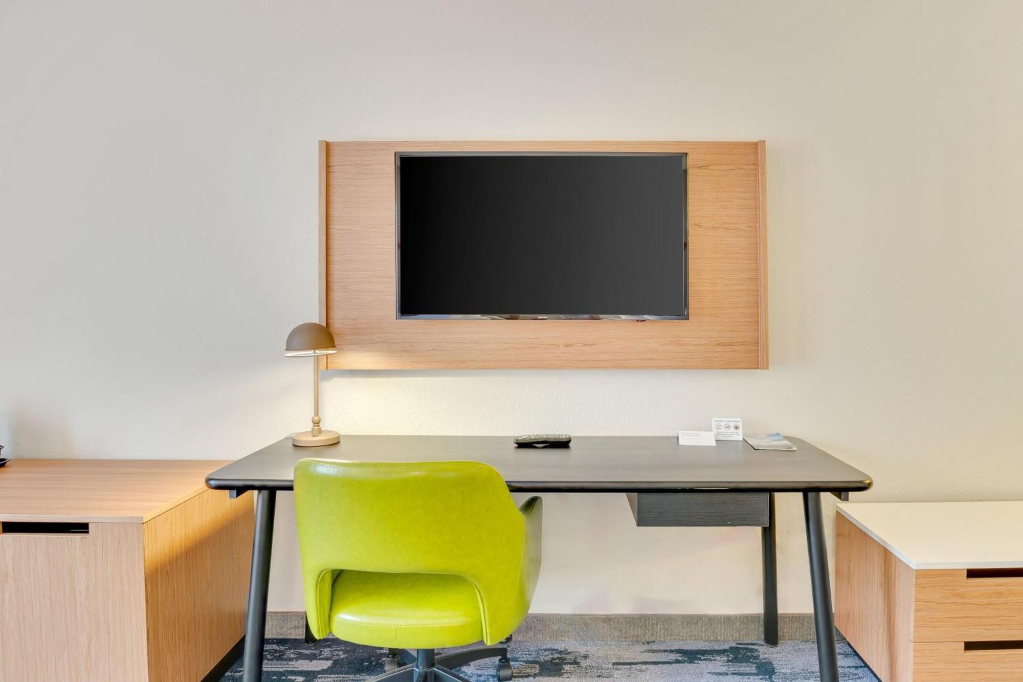 Fairfield Inn & Suites Фредериксберг Экстерьер фото